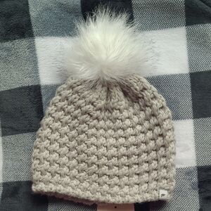 Fabletics Cozy Light Grey Knit Pom-Pom Beanie